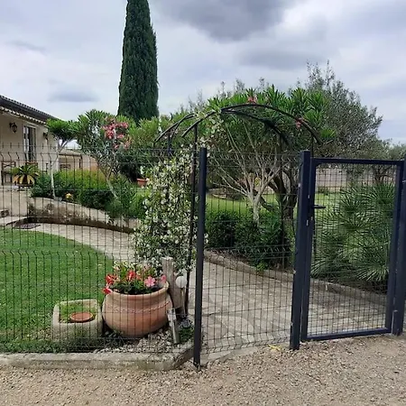L'estel En Campagne Avec Piscine Privee Proche Arles Et Avignon Tarascon